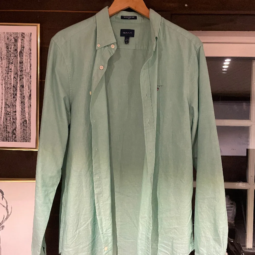 Gant Oxford skjorta i turkosgrön 41/42 i storlek och aldrig använda för blev för stor. Skjortor.