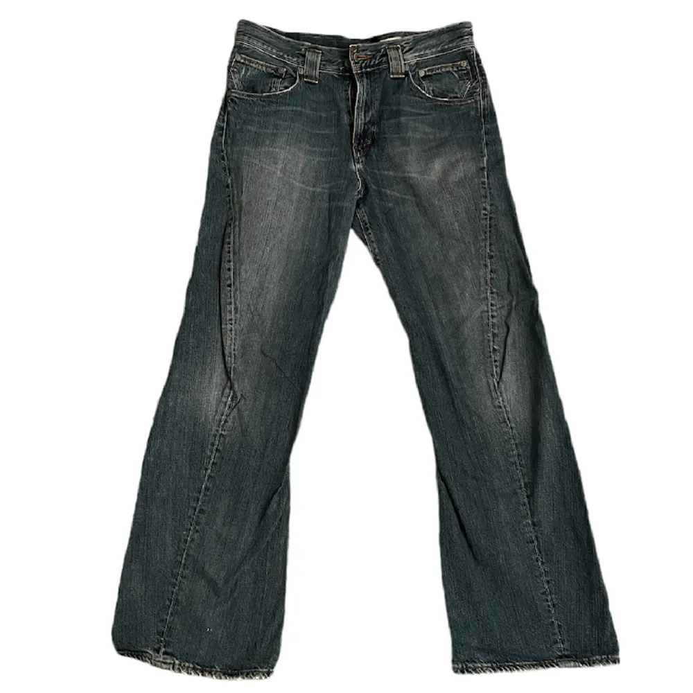 Levi’s Jeans i strl 31. . Jeans & Byxor.