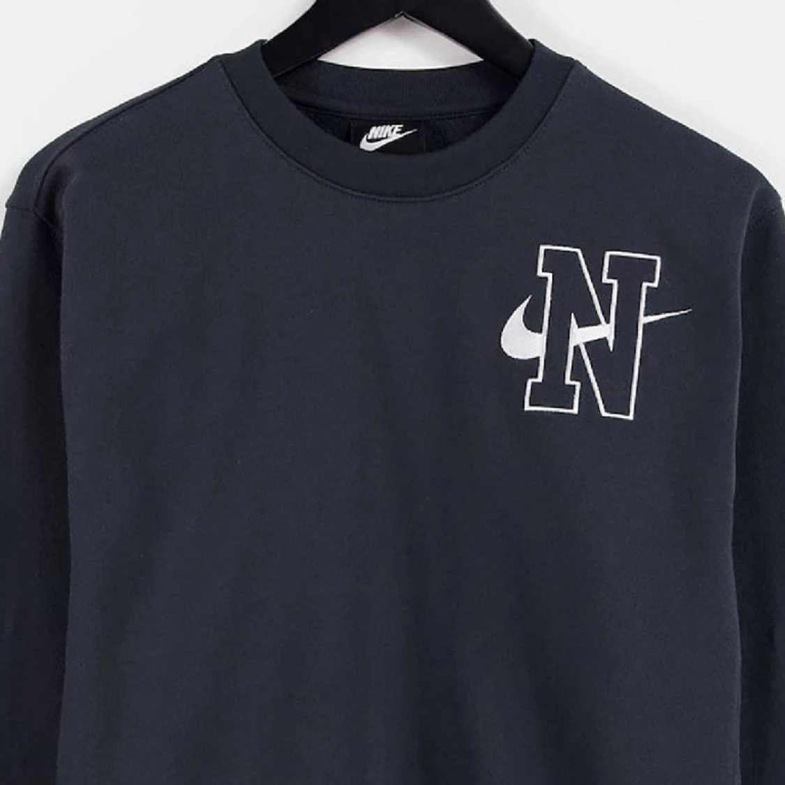 Nike sweatshirt 