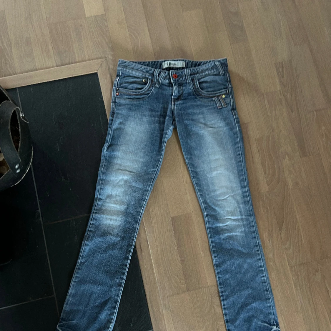 Low waisted raka jeans - 90