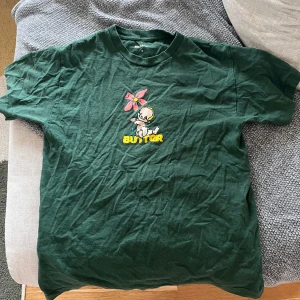 T-shirts - En butter tröja som jag ej använder,  Strlk M, cond 8/10