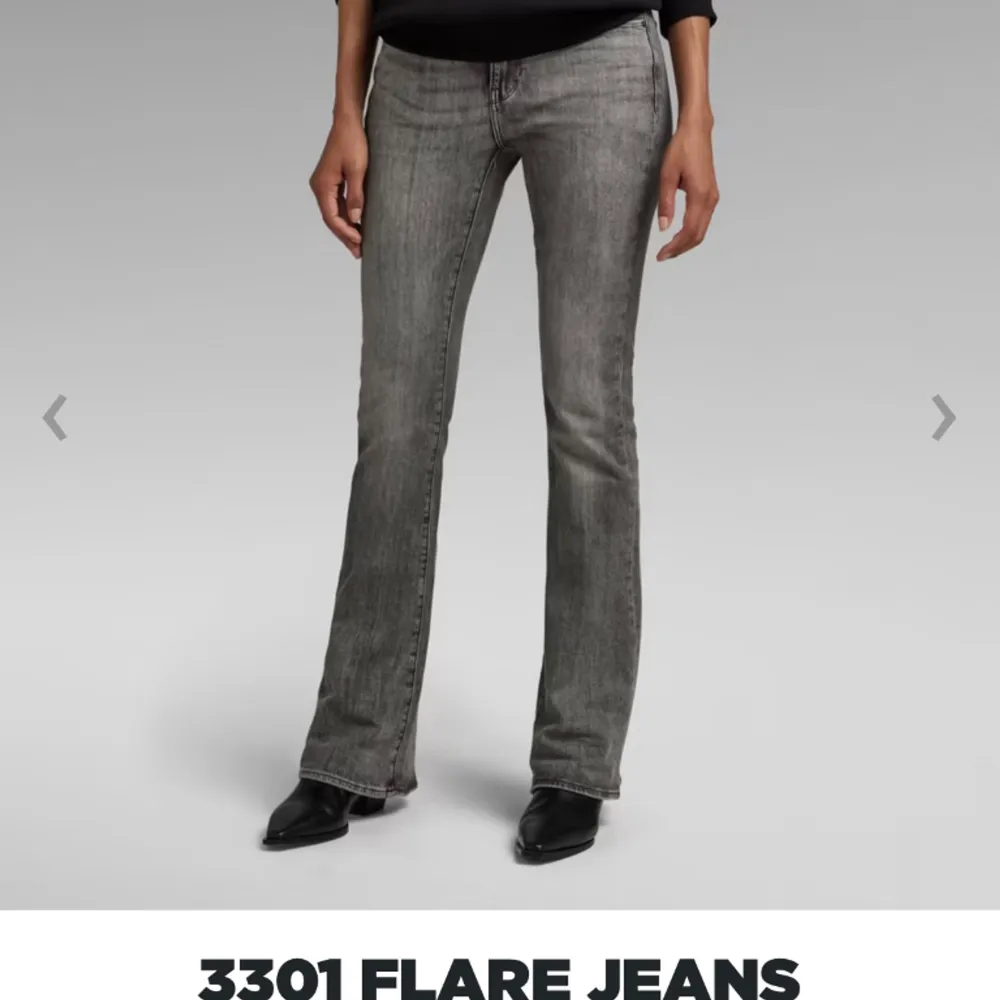 G-star Raw jeans i grå färg, helt oanvända. Säljer så de är för små!🤍 W:28 L:34. Jeans & Byxor.