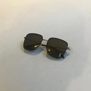 ÄKTA YSL GLASÖGON - Har kvitto, dom är äkta!  Pris kan diskuteras!  