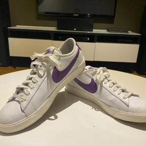 Nike blazer low - Nike blazer low, i ganska bra skick, använt fåtal gånger, storlek 44. 