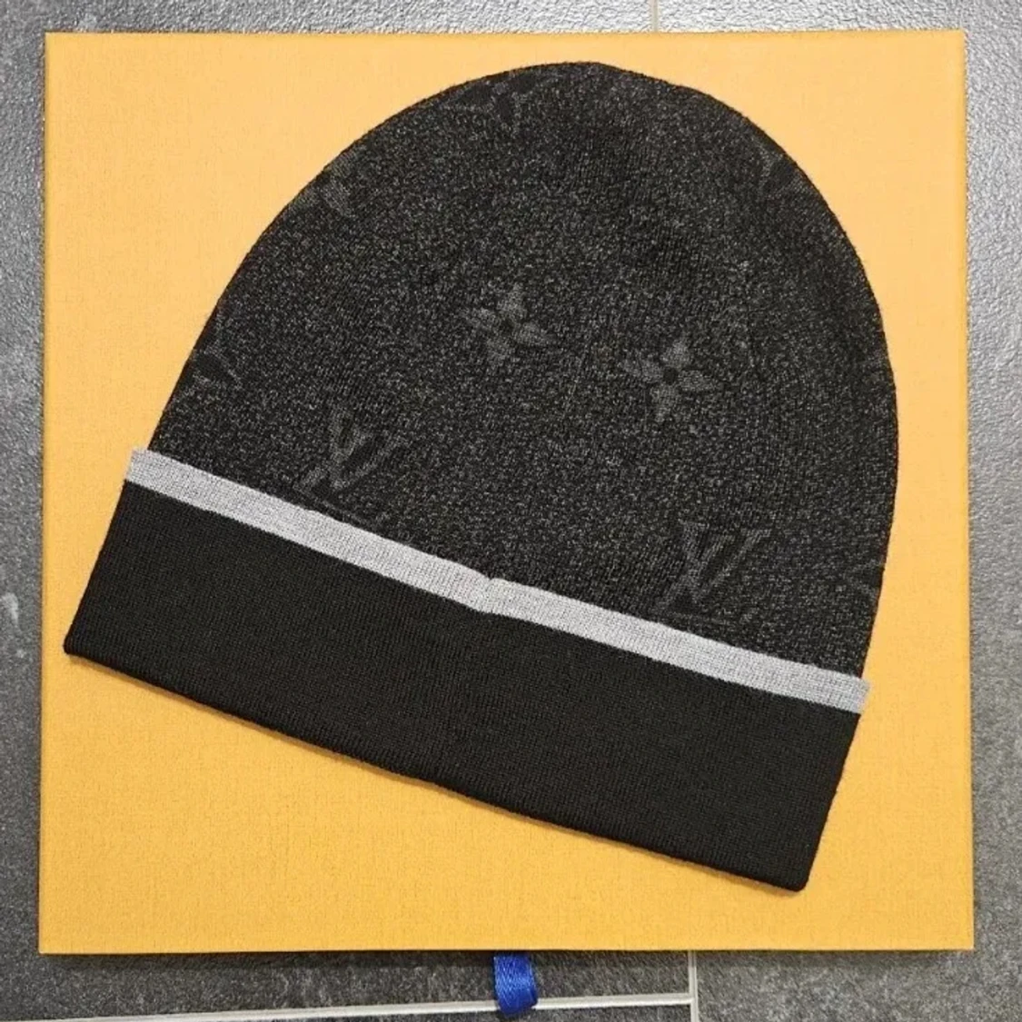 Louis Vuitton mössa  - 91