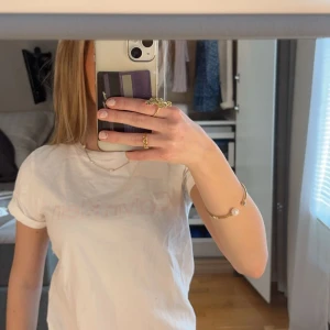 Calvin Klein t-shirt - Gullig t-shirt från Calvin Klein💕