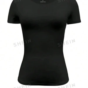 Topp - Säljare denna tighta basic toppen då den inte används!