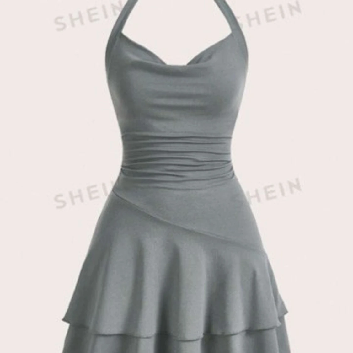 Halterneck öppen rygg klänning  - 90