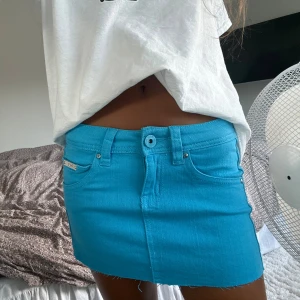 Blå kjol  - Jeanskjol i jätte nice blå färg köpt secondhand