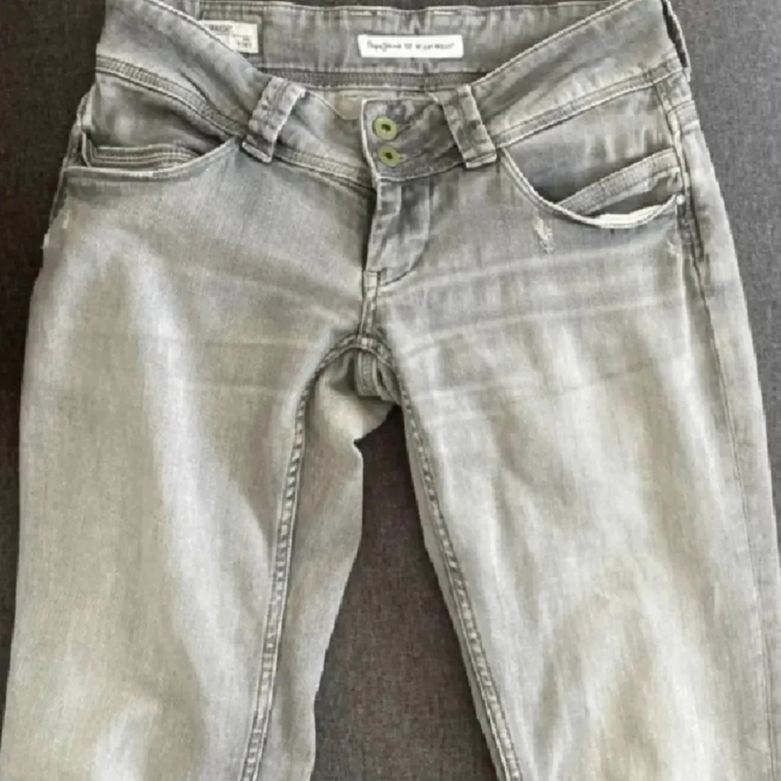 Gråa pepe jeans - 2