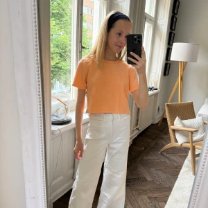 Cropped t-shirt från Zara i korall - korallfärgad fleece t-shirt från Zara