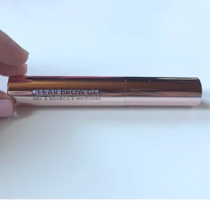 Anastasia Clear Brow Gel - Ansatta Beverly Hills clear brow gel, oöppnad. Nypris 329 kr.