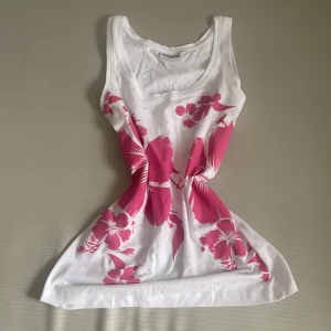  Linné  -  snyggt linne 🩷🤍om ni har frågor   skriv/ Y2k stil