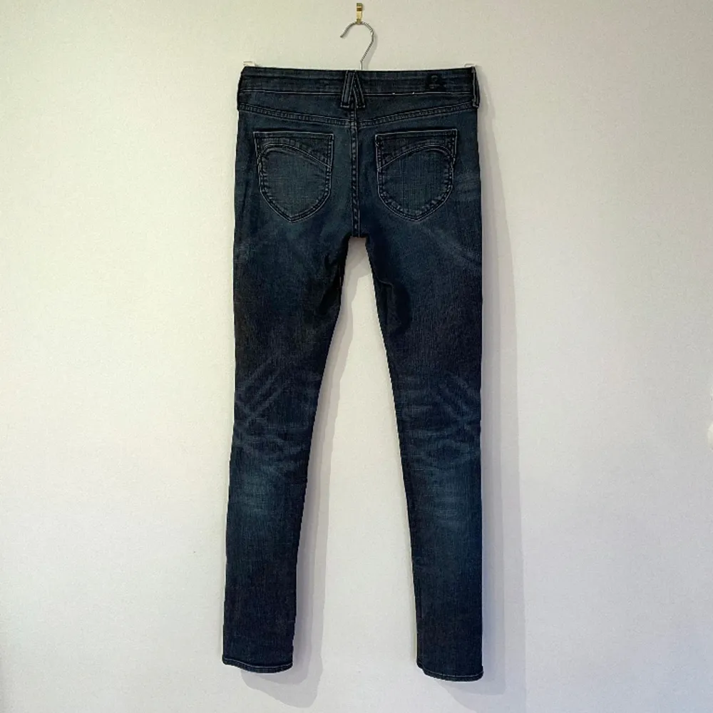 HM Denim jeans, storlek W26.. Jeans & Byxor.