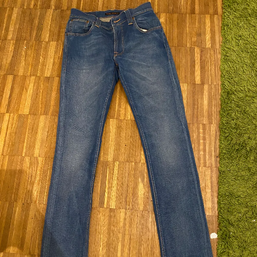 Nudie jeans! Säljer då jag växt ut! Nytt skick💥. Jeans & Byxor.
