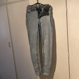 Jag behöver inte dem .  - Det är skinny jeans.