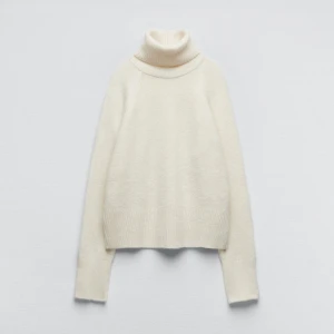 Zara tröja - Kommer ej till användning, super bra skick🥰