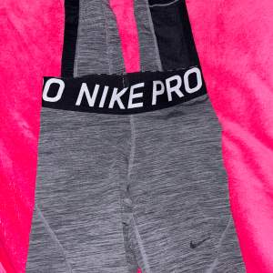 Nike pro tights, inga defekter, storlek xs💞🎀