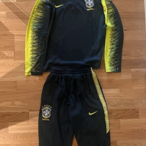 Brazil Tracksuit - Size S