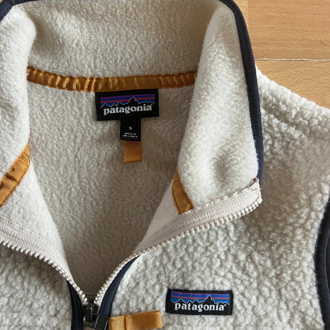 Patagonia ”retro pile” väst  - 90