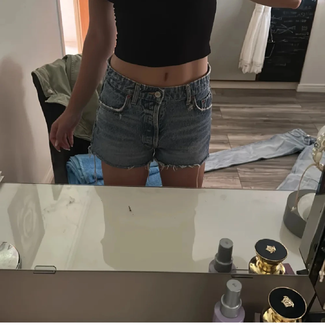 jeansshorts från zara  - 90