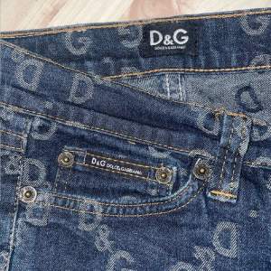 Jätte fina vintage jeans från Dolce & Gabban i storlek S.💕