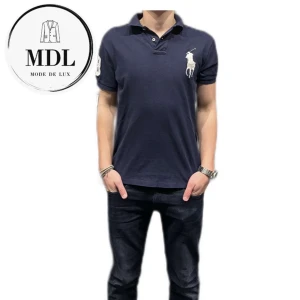 Piké - Raplh Lauren - Säljer denna stiliga och riktigt feta piké från Raplh Lauren🤩✅ Den är i bra skick och passar till allt🔥 Nypris: ca 1000 Vårat pris: 150 ✅✅