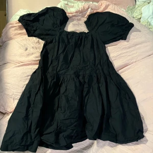 Klänning  - Endast använda en gång 