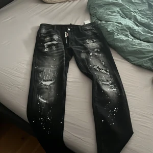 Dsquared2 Milano jeans - Äkta jeans knappt använda skriv för frågor