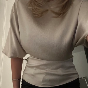 TOPP 💕💕💕💕💕 - superbra skick 