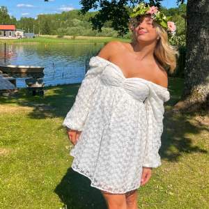 Superfin klänning från Sanna Jörnviks kollektion med nakd, inga skador alls på den! 