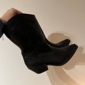 Svarta cowboyboots - Fint skick 