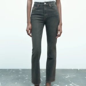 Jeans Zara  - Storlek 36, fint skick! Stretch 