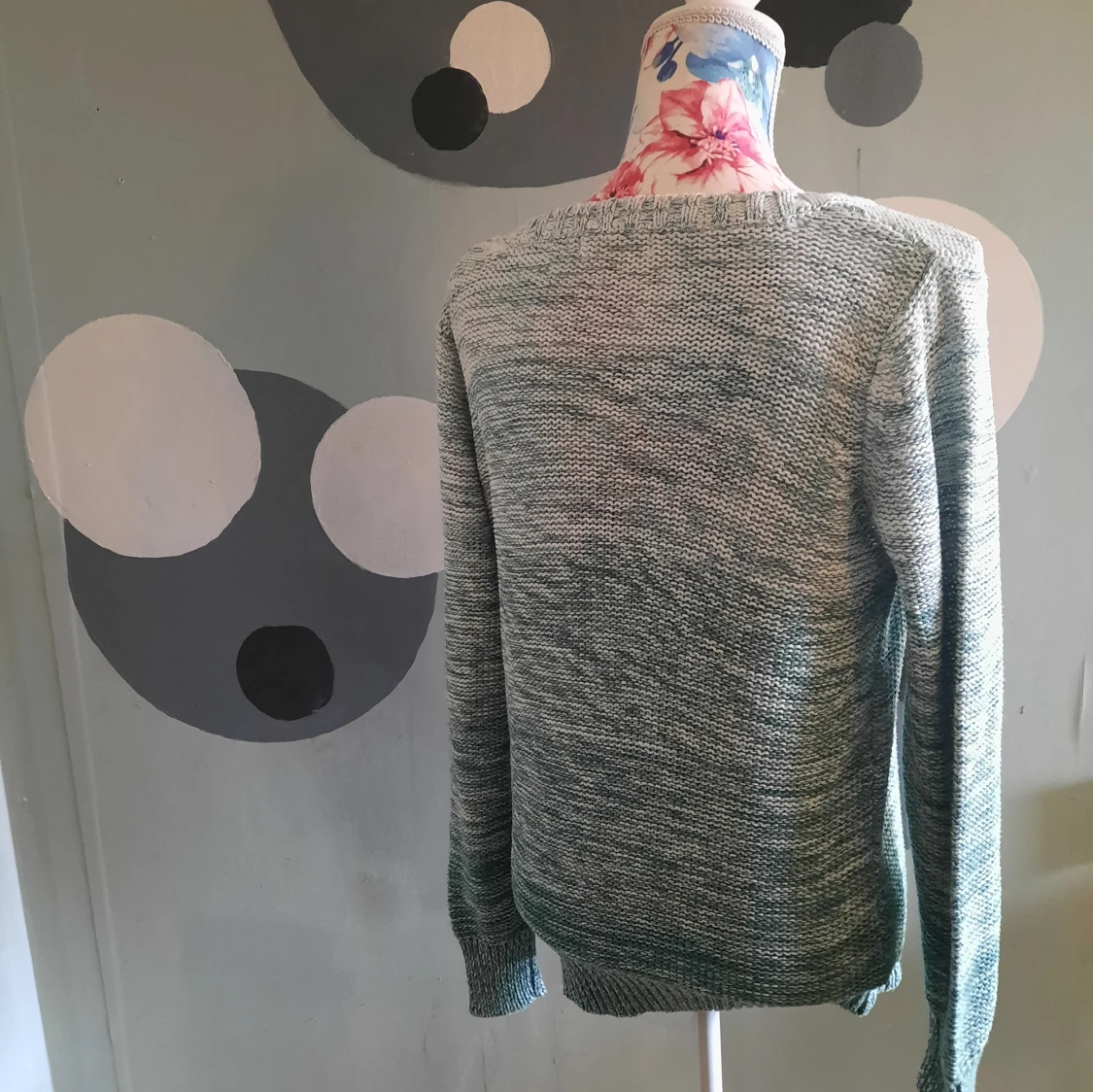 Stickad tröja stl 36/38 - 90