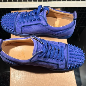 Louboutin skor  - Använd dom dom 2 gånger dom är i bra skysk 9.5/10 