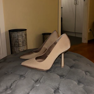 Stilettklack - Helt nya stilettklackar, perfekt för våren/sommaren!