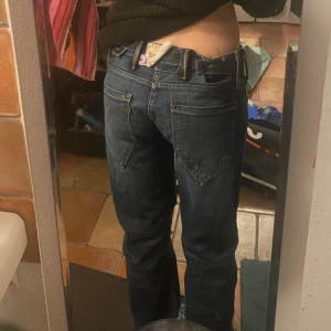 Levis vintage jeans - Straight model, baggy. 