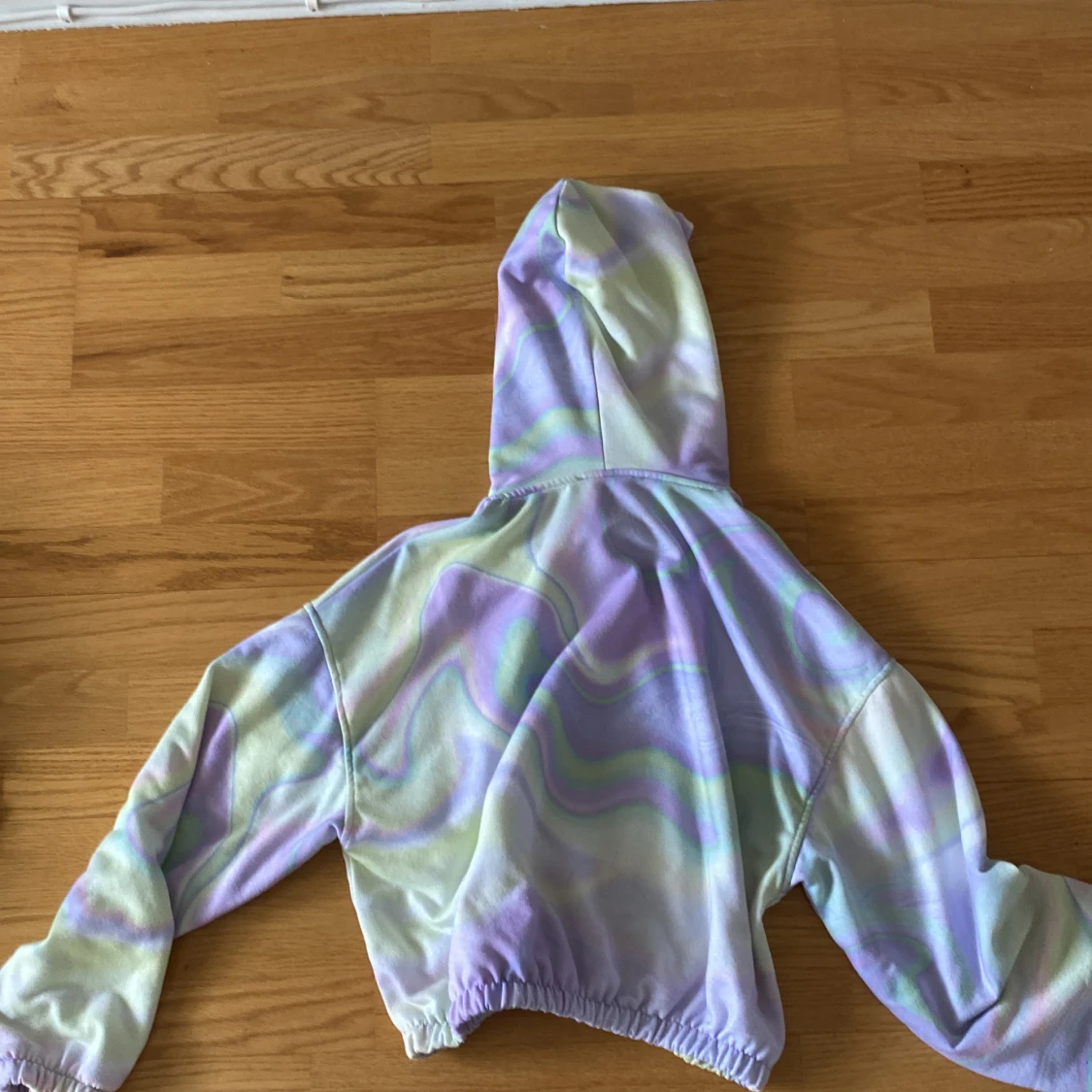 Färgglad hoodie - 91