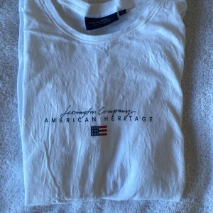 Lexington tröja  - Äkta, aldrig använd, passar xs-m