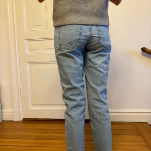 Snygga jeans - Säljer dessa skit snygga jeans från lager 157💕