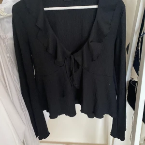 Svart blus - Jätte fin blus