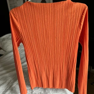 Topp Stockholm LM - Jätte fin topp från Stockh LM i fint skick. Storlek XS.