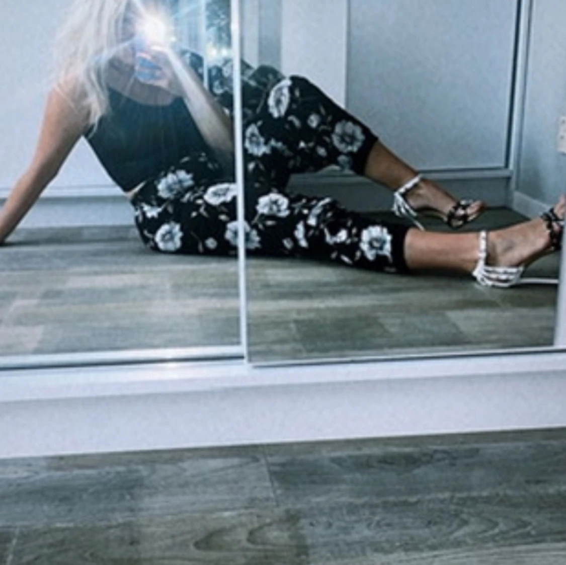 Blommiga pösiga byxor 