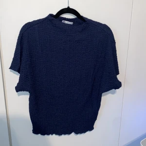 Zara - Så snygg tröja🙏☺️ Storlek S, aldrig använd!🤍