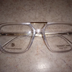 David Beckham glasögonbågar  - Helt nya David Beckham glasögonbågar 