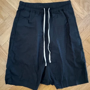 Rick Owens black embroidered pods - Rick Owens DS black embroidered pods. Size 40 IT/36 DE. Excellent condition.