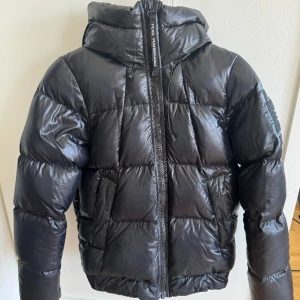 Peak Performance Jacka - Säljer pågrund av att jag inte använder den