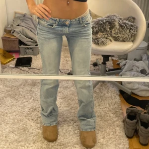 Jeans - Världens snyggaste Lågmidjade bootcut jeans, säljs inte längre ❤️