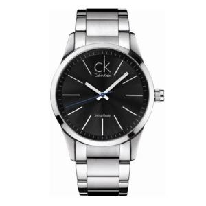 Calvin Klein Watch - Hej. Jag säljer min klocka som jag har köpt för några veckor sen. Säljer den eftersom den inte kommer till användning längre. Klockan är inte ny men har inga skador. Funkar perfekt och ser även fint ut på armen.   CALVIN KLEIN BOLD K2241102