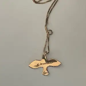 Golden small dove necklace🕊️Ord. pris= 1195